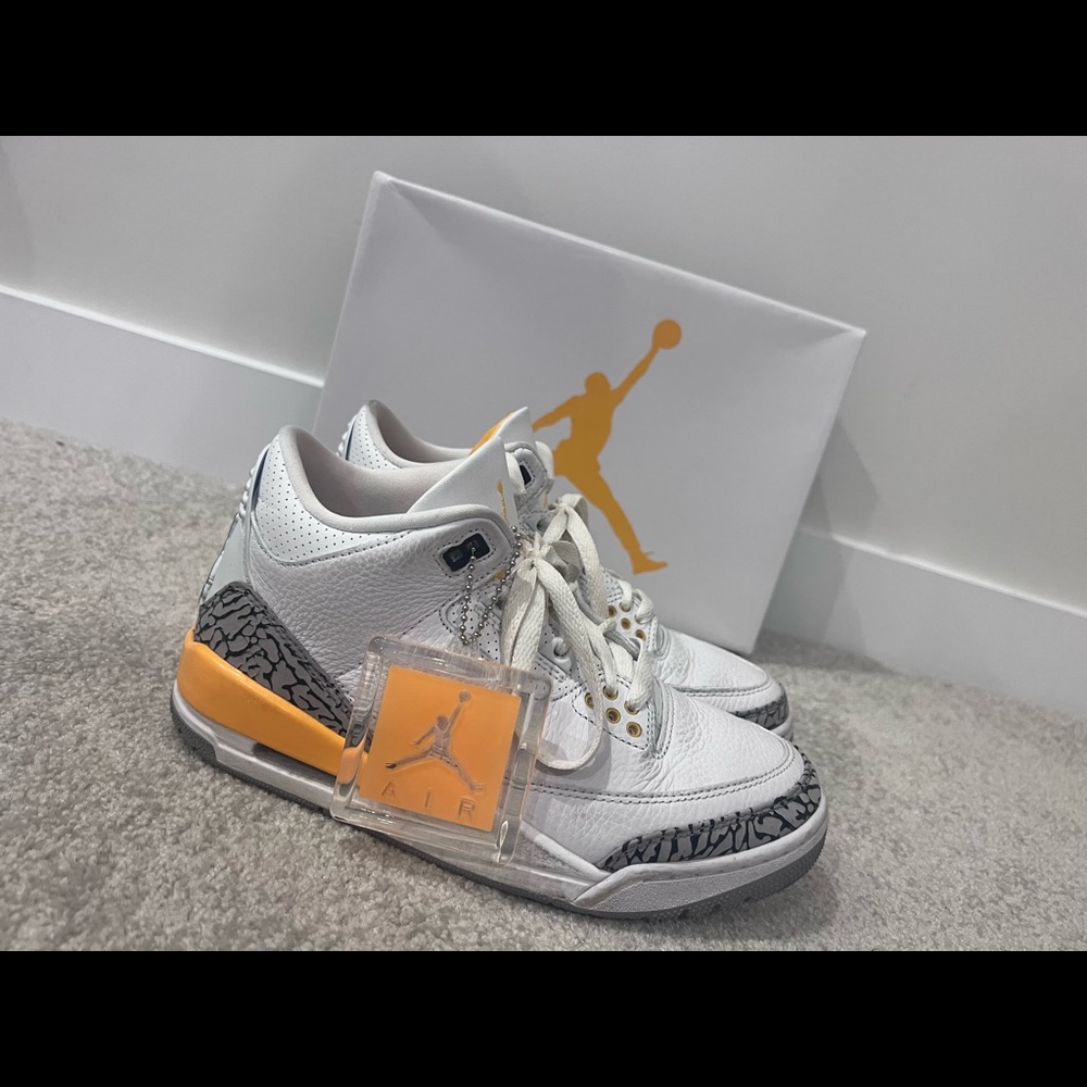 WMNS AIR JORDAN 3 RETRO